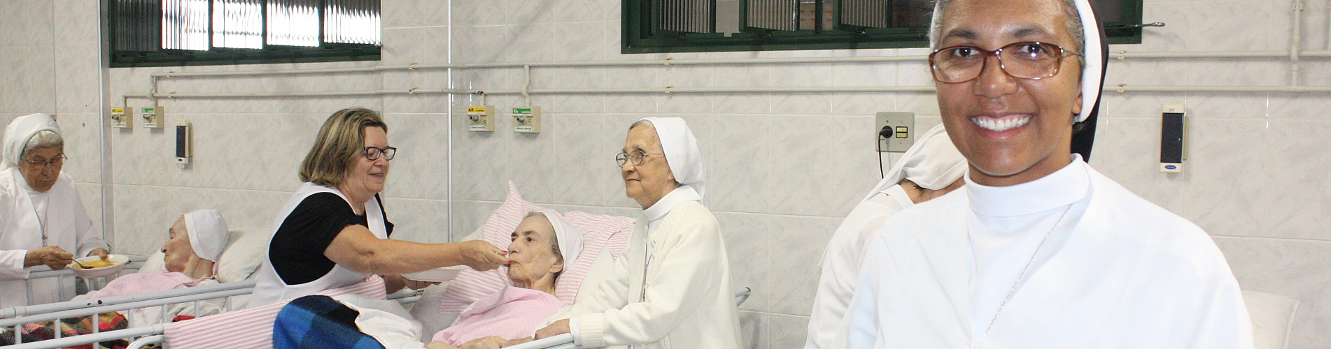 Irmãs atuando na saúde.